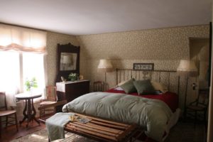 Cayuga Lake Bed and Breakfast Gets a Facelift: The National Geographic Room 3