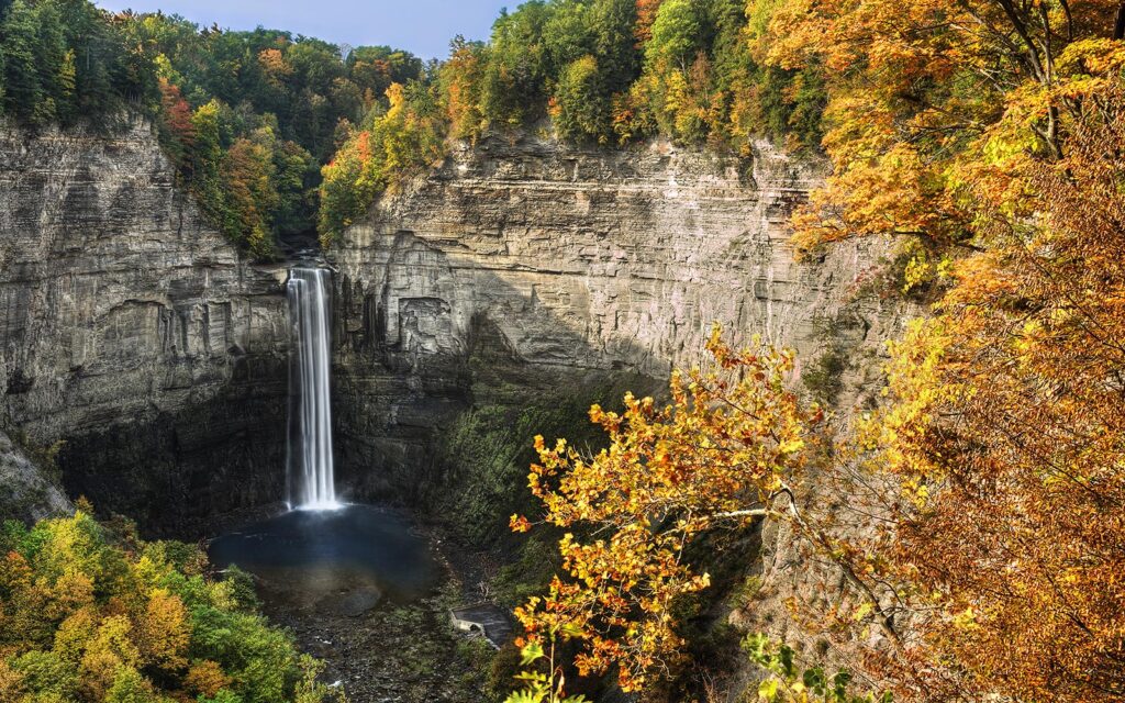 fall foliage in the Finger Lakes